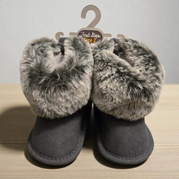 First Steps by Stepping Stones Baby Booties Size 2 Gray Faux Fur Lined Crib Shoe - Picture 2 of 6